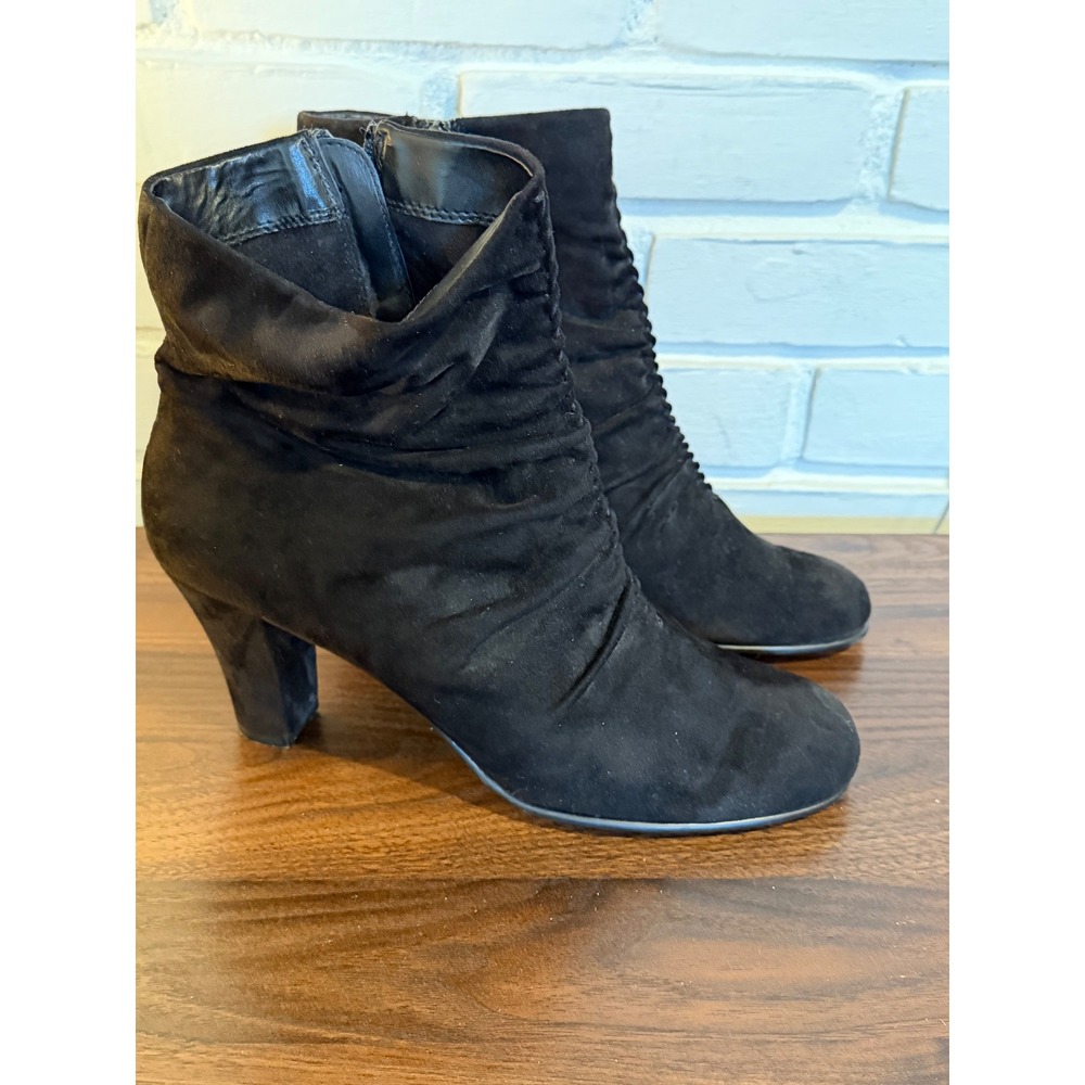 Aerosoles Good Role Womens Black Ruched Faux Suede Ankle Boots Size 10M